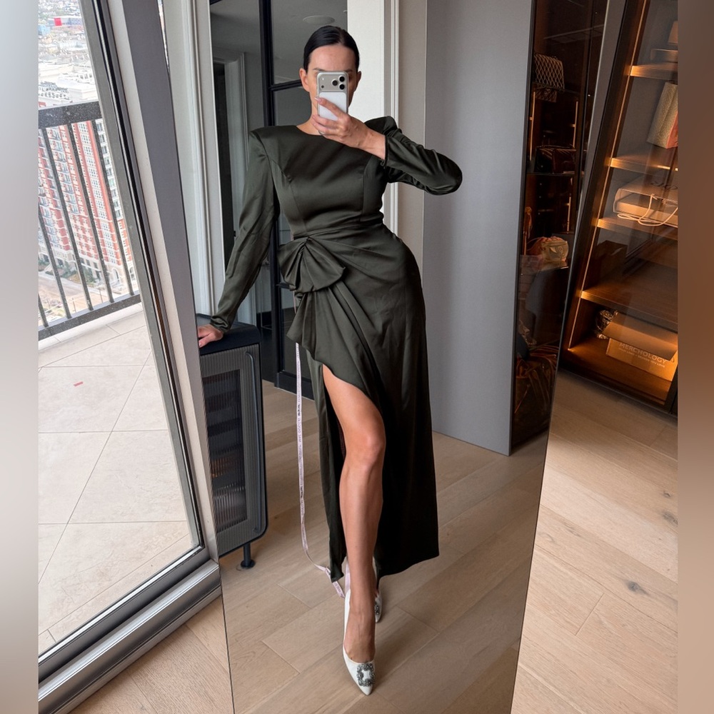 Mac Duggal Dark Green Long Sleeve Satin Dress Sz 6US